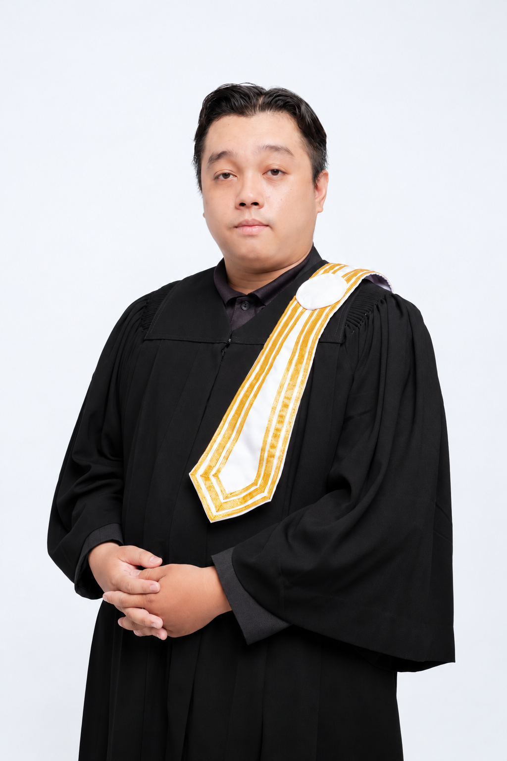 Thanakrit Arriphu白底肖像